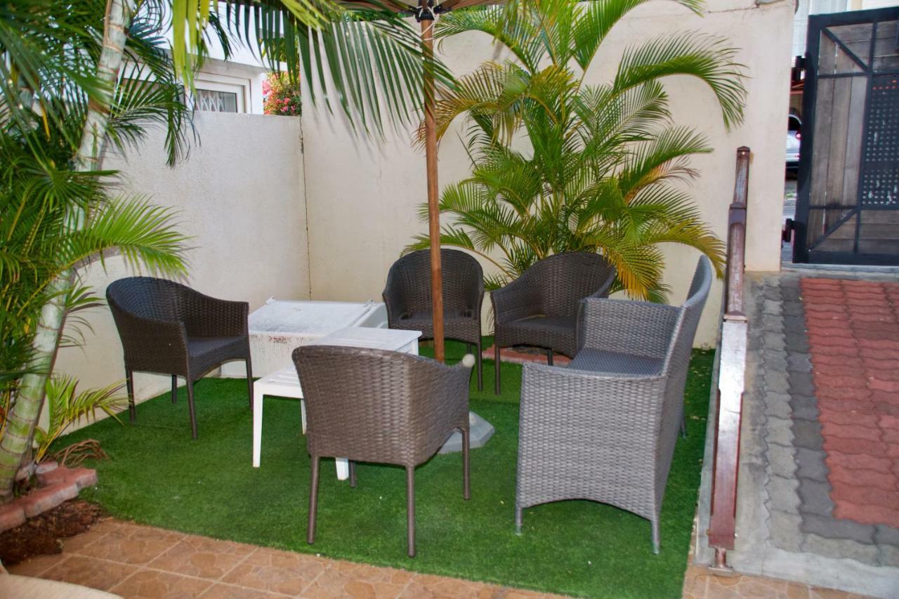 Zanana Penthouse Appartement Flic-en-Flacq Buitenkant foto